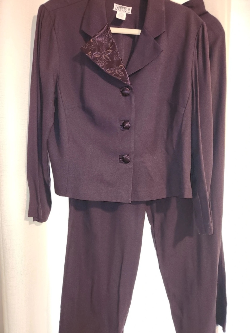 Vintage Taurus II Petite Deep Eggplant/Plum-Colored Two-piece Pantsuit, Size 14P